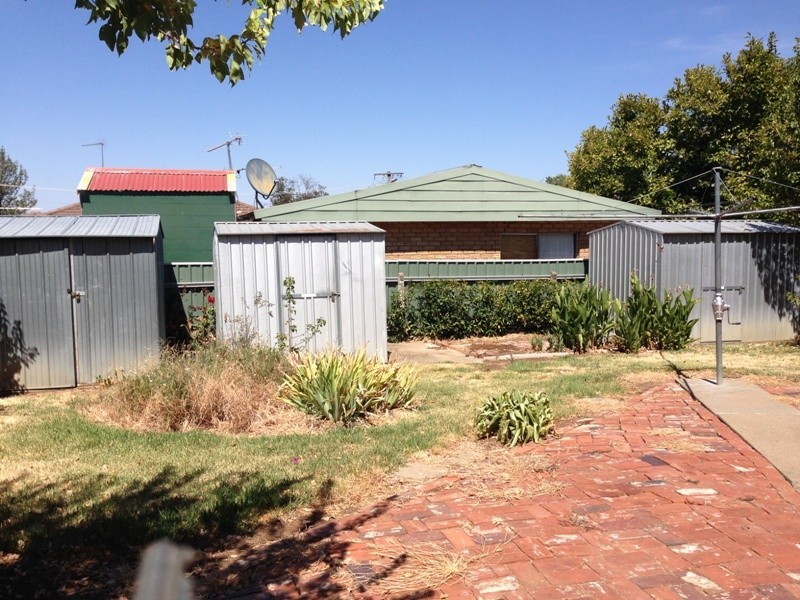 99 Manilla Road, Tamworth NSW 2340