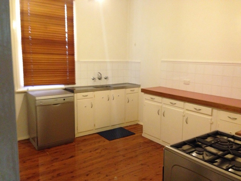 64 Rawson Avenue, Tamworth NSW 2340