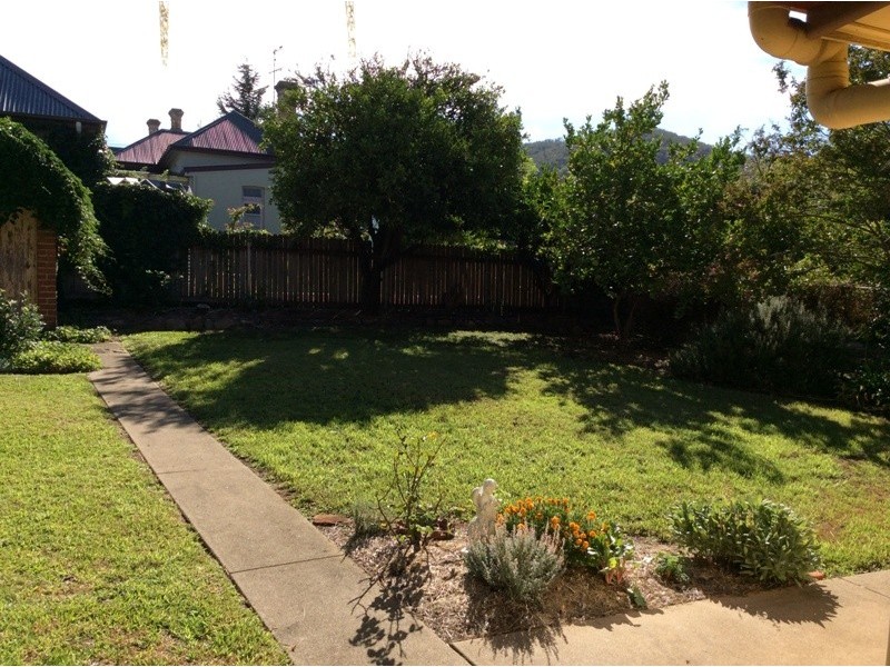 64 Rawson Avenue, Tamworth NSW 2340