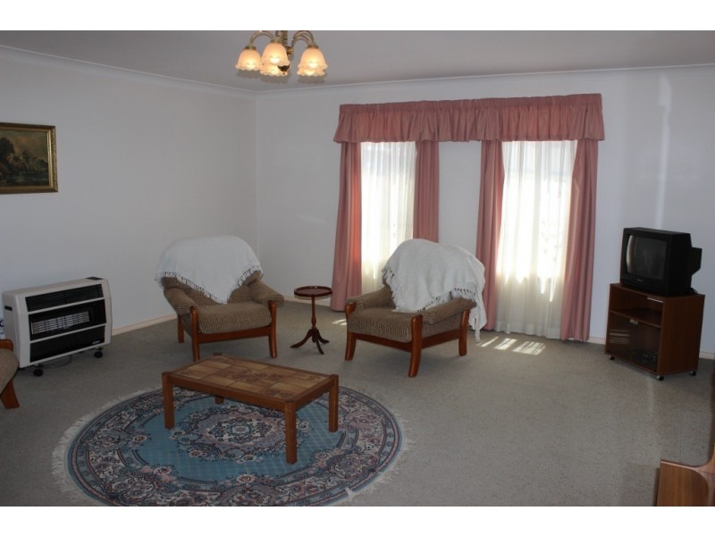 6 Mathews Street, Tamworth NSW 2340