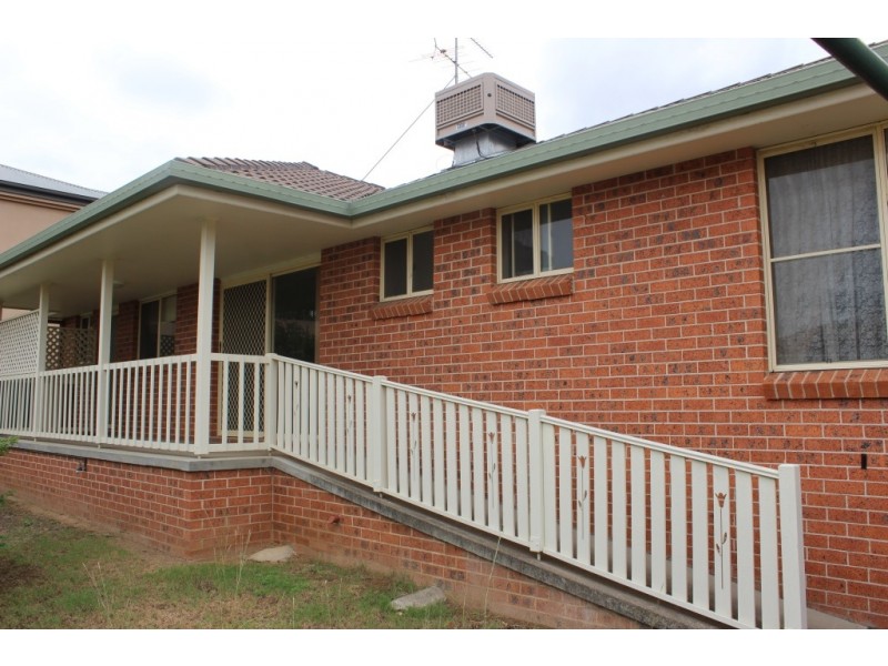 6 Mathews Street, Tamworth NSW 2340