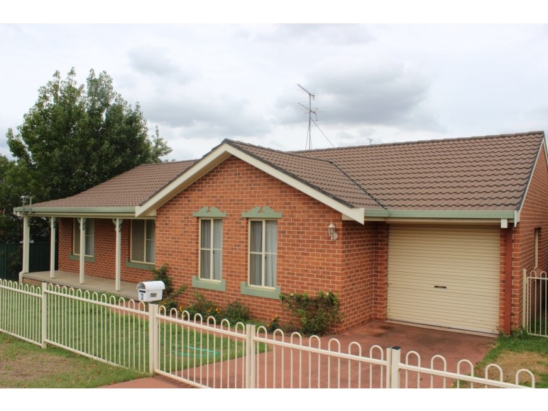 6 Mathews Street, Tamworth NSW 2340