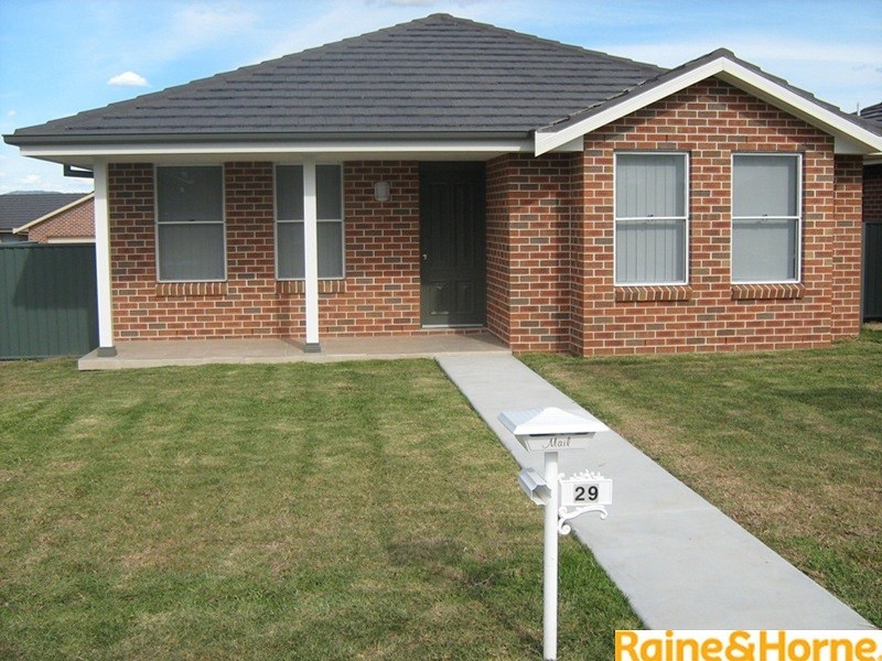 29 The Heights, Tamworth NSW 2340