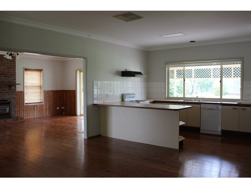 16 The Terrace, Tamworth NSW 2340