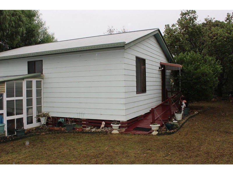 84 A and B Piper Street, Tamworth NSW 2340