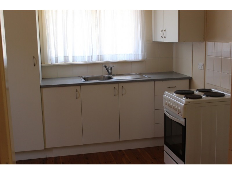 8 Drummond Road, Tamworth NSW 2340