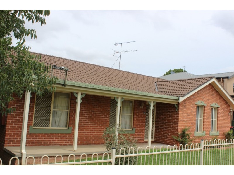 6 Mathews Street, Tamworth NSW 2340