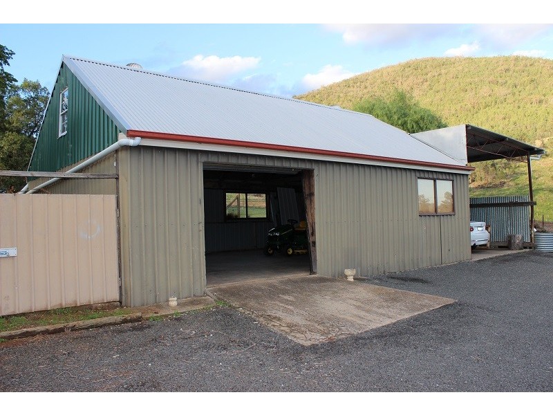 1137 Upper Moore Creek Road, Tamworth NSW 2340