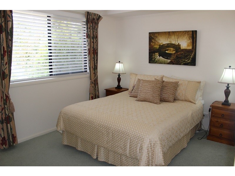 60 Wahroonga Drive, Tamworth NSW 2340