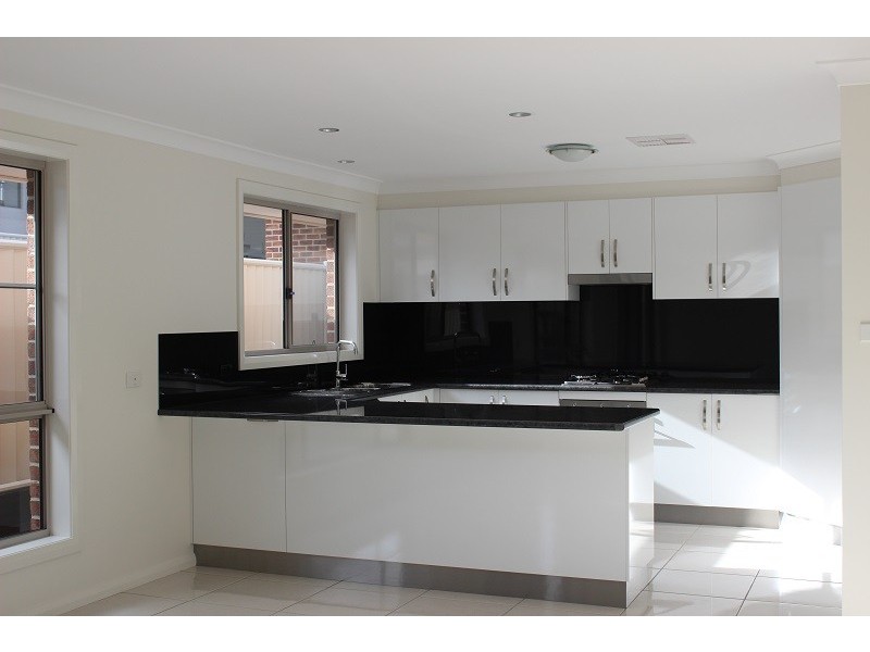 17b Kaputar Close, Tamworth NSW 2340