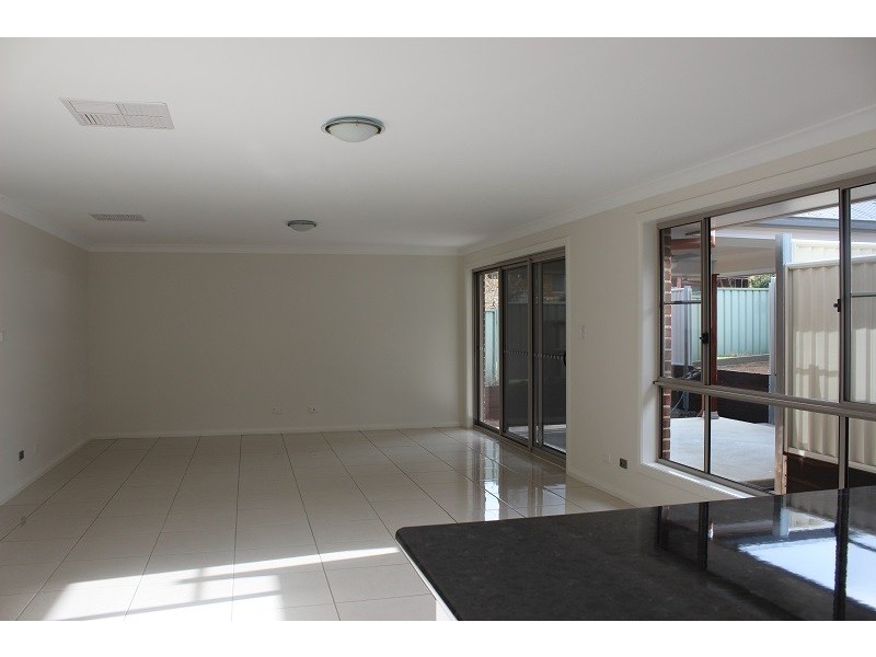 17b Kaputar Close, Tamworth NSW 2340