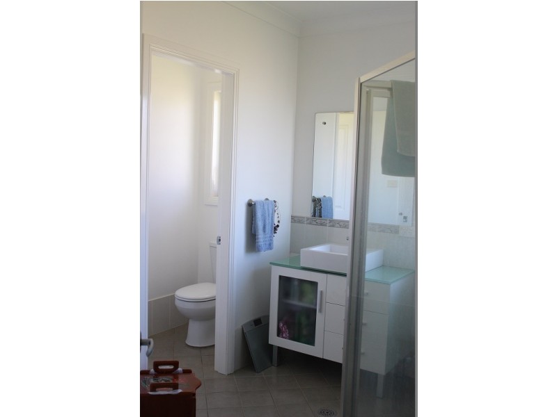 25 Sequoia Drive, Moore Creek NSW 2340