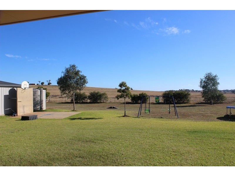 25 Sequoia Drive, Moore Creek NSW 2340