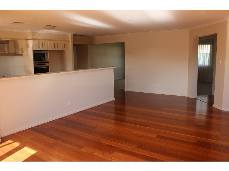 48 The Heights, Tamworth NSW 2340