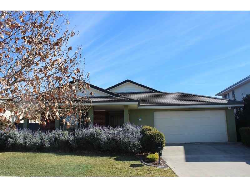 48 The Heights, Tamworth NSW 2340