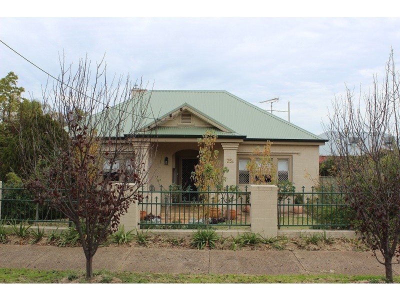 75A Upper Street, Tamworth NSW 2340