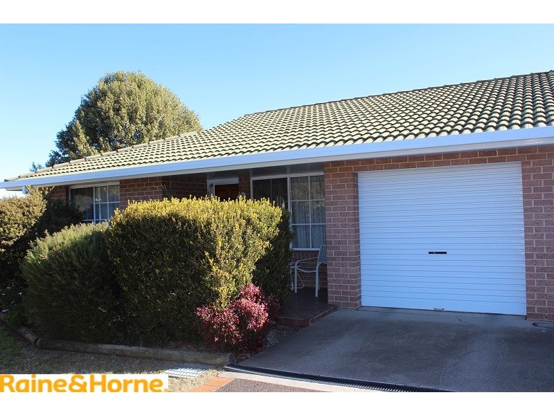 16/ 157 Carthage Street, Tamworth NSW 2340