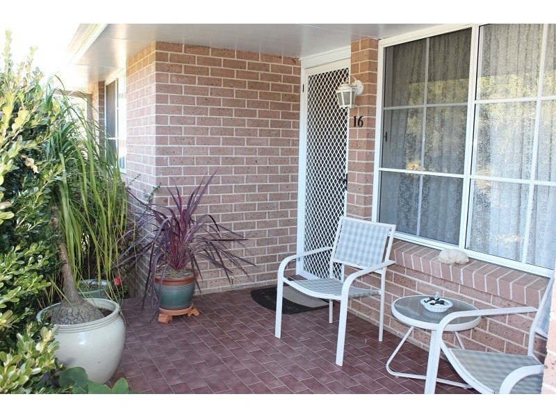 16/ 157 Carthage Street, Tamworth NSW 2340