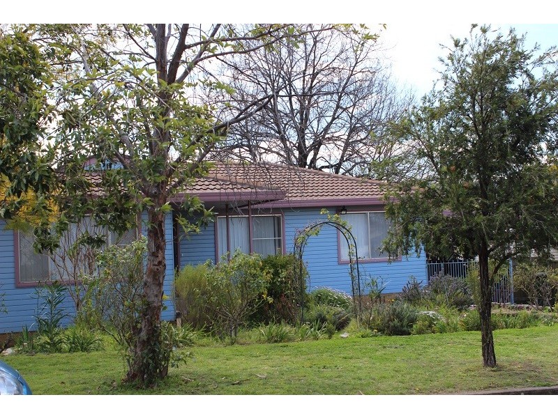 26 Kyooma Street, Tamworth NSW 2340