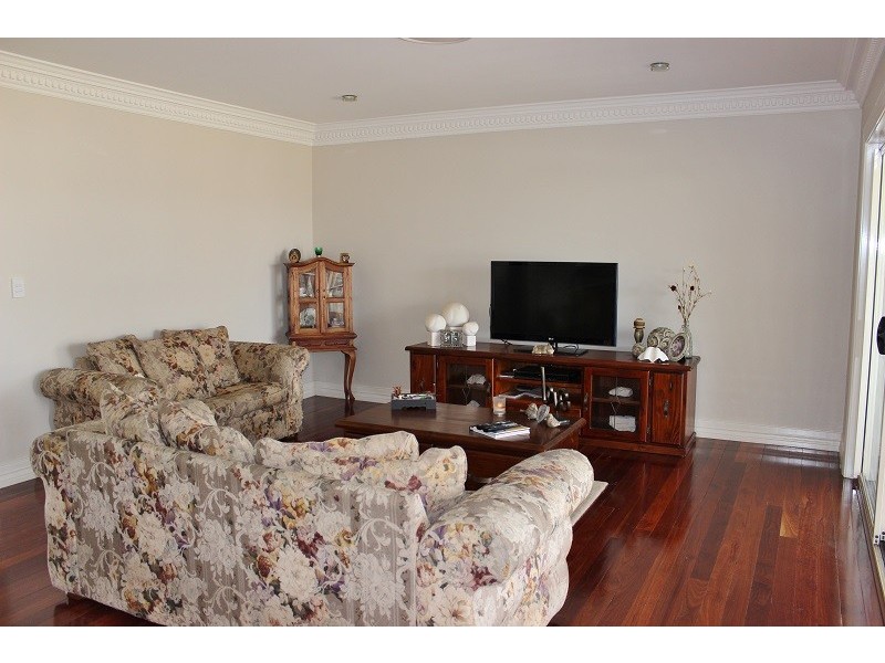 68 Warwick Road, Tamworth NSW 2340