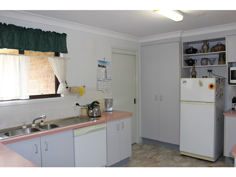 34 Brolga Way, Tamworth NSW 2340