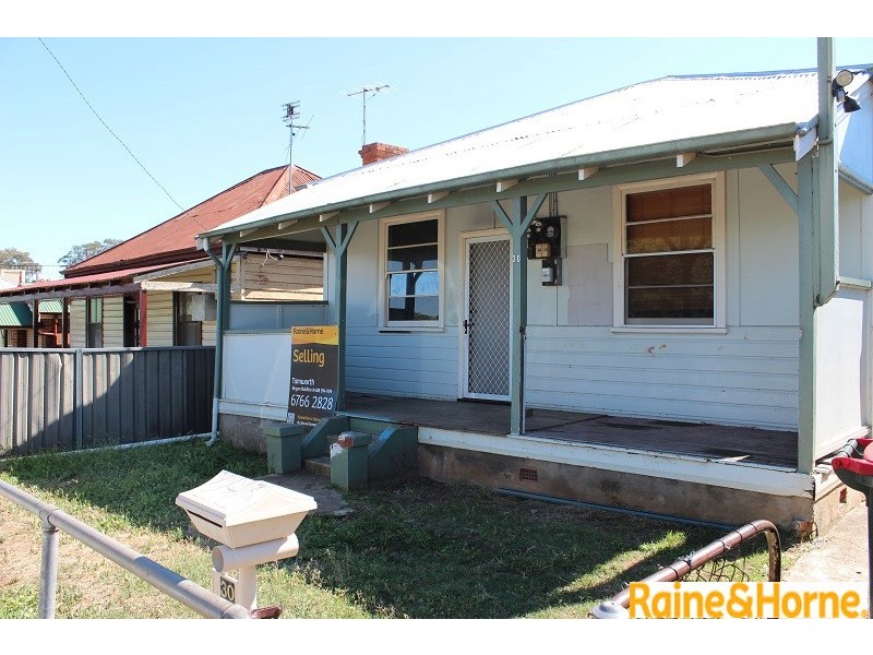 30 Griffin Ave, Tamworth NSW 2340