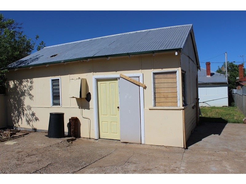 30 Griffin Ave, Tamworth NSW 2340