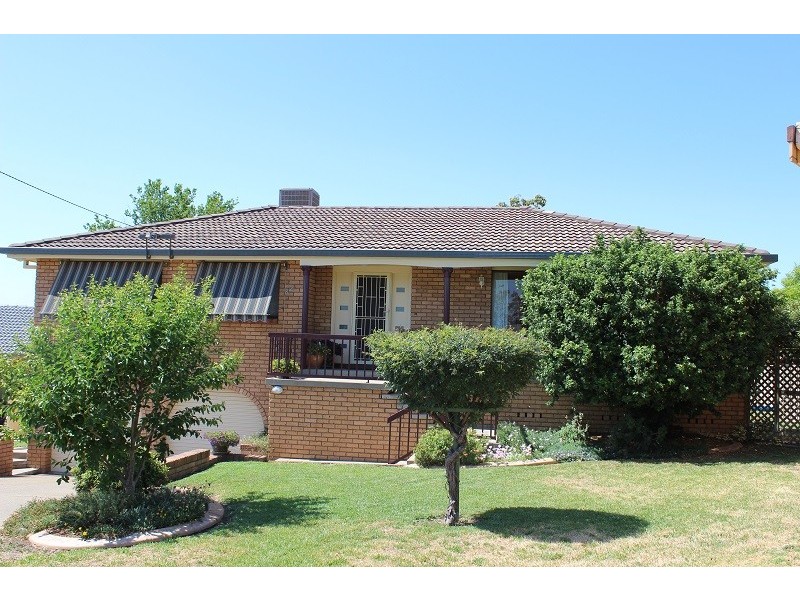 82 McRae Street, Tamworth NSW 2340