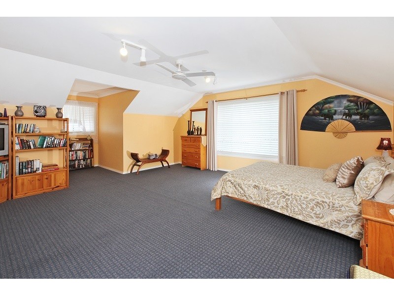 16A Bandalong Street, Tamworth NSW 2340