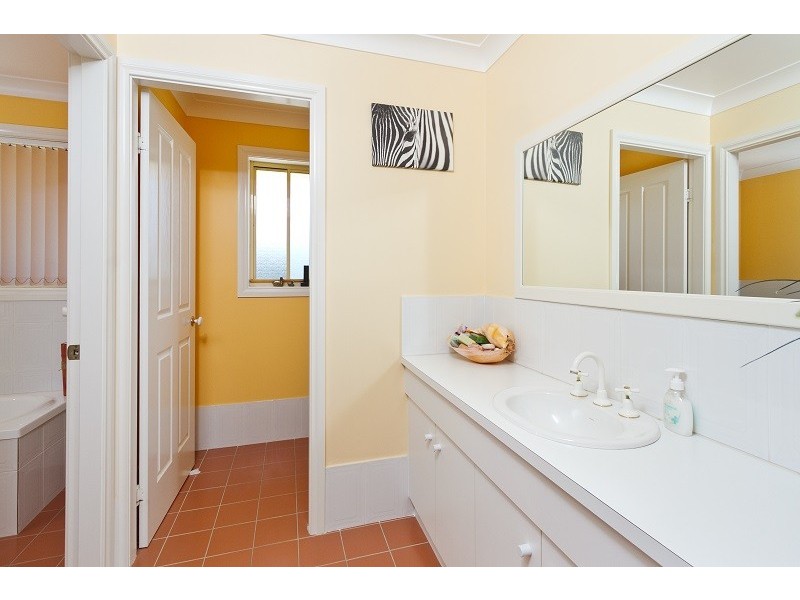 16A Bandalong Street, Tamworth NSW 2340