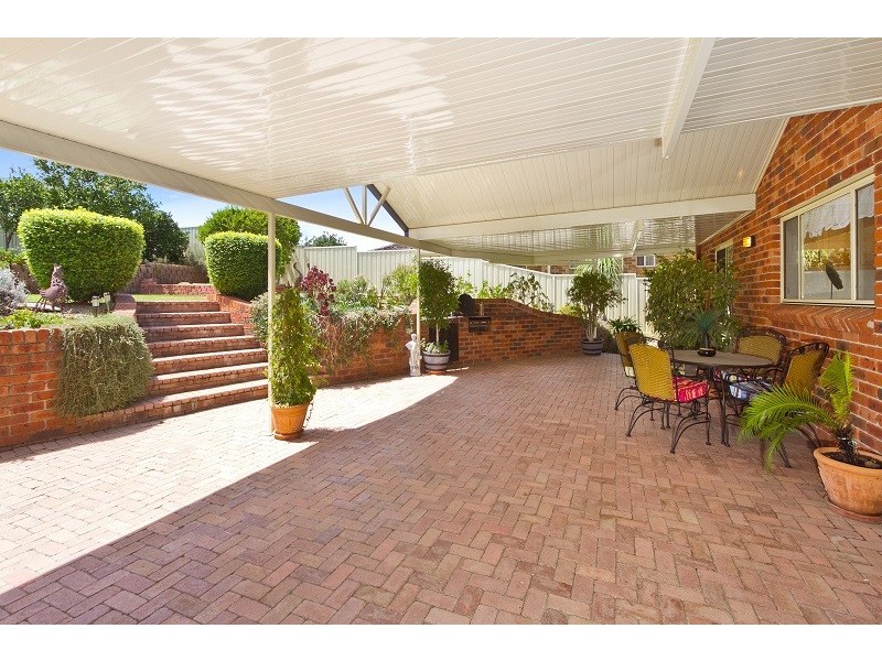 16A Bandalong Street, Tamworth NSW 2340