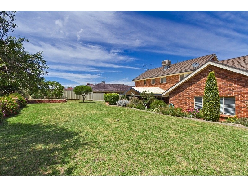 16A Bandalong Street, Tamworth NSW 2340