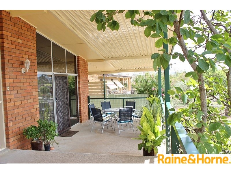 18 Garden Street, Tamworth NSW 2340