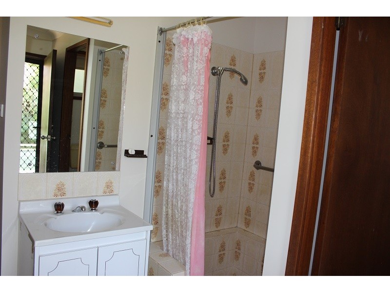 Units 1and2   46 Petra Avenue, Tamworth NSW 2340