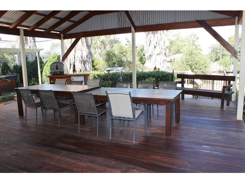 2 Palmer Drive, Tamworth NSW 2340