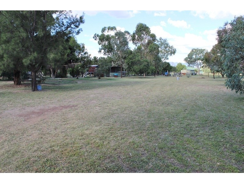 2 Palmer Drive, Tamworth NSW 2340