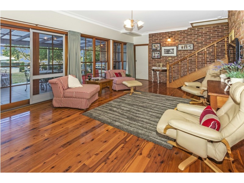 33 Roderick Street, Tamworth NSW 2340