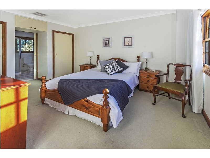 33 Roderick Street, Tamworth NSW 2340