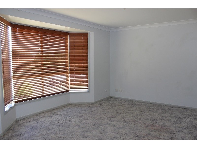 2 Heron Road, Tamworth NSW 2340