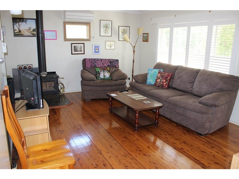 15 Coorong Street, Tamworth NSW 2340