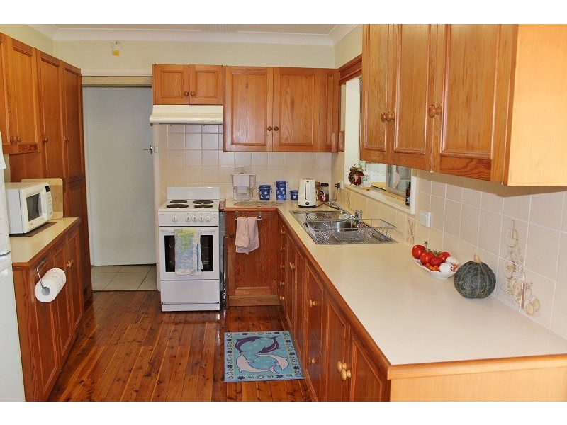 15 Coorong Street, Tamworth NSW 2340