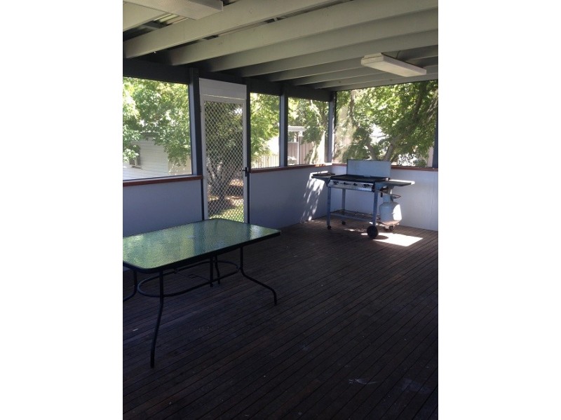 3 Sapphire Crescent, Tamworth NSW 2340