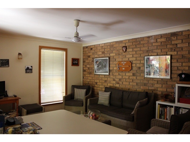 11 Bellevue Crescent, Tamworth NSW 2340