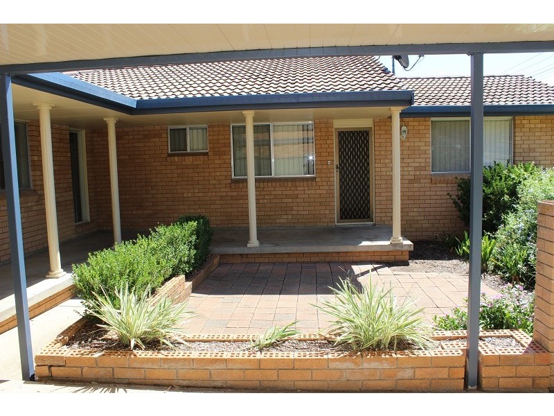 131 Hillvue Rd, Tamworth NSW 2340