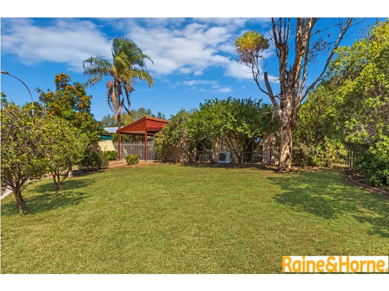 33 Mullumbimby Close, Tamworth NSW 2340