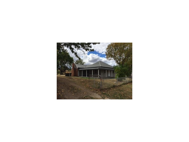 518 Armidale Road, Tamworth NSW 2340