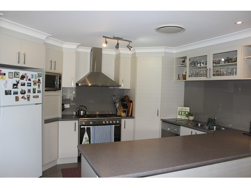 36 Wagonia Drive, Kootingal NSW 2352