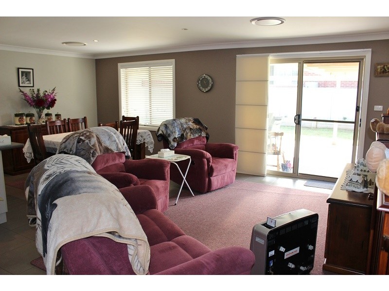 36 Wagonia Drive, Kootingal NSW 2352