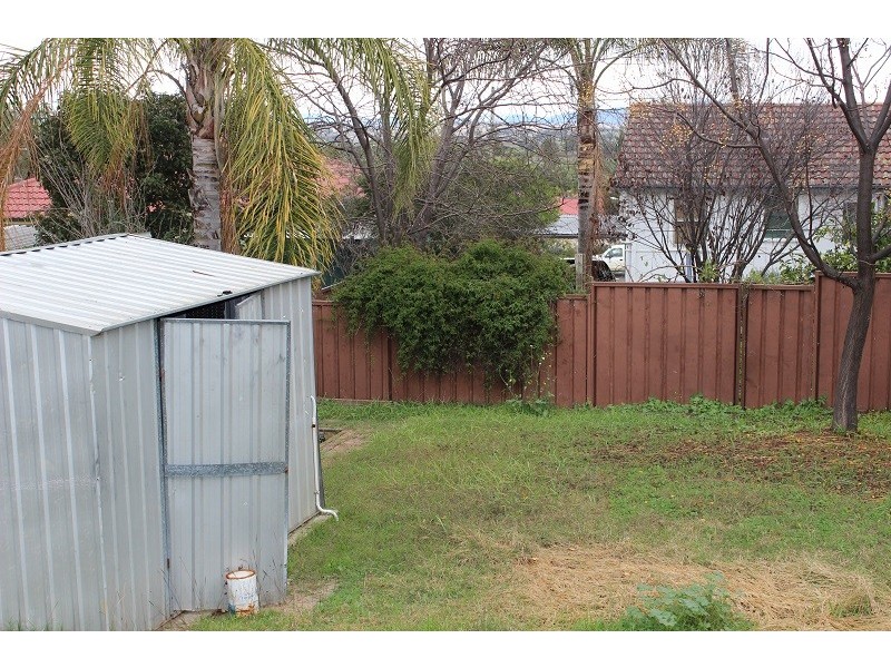 4 Westow Crescent, Tamworth NSW 2340