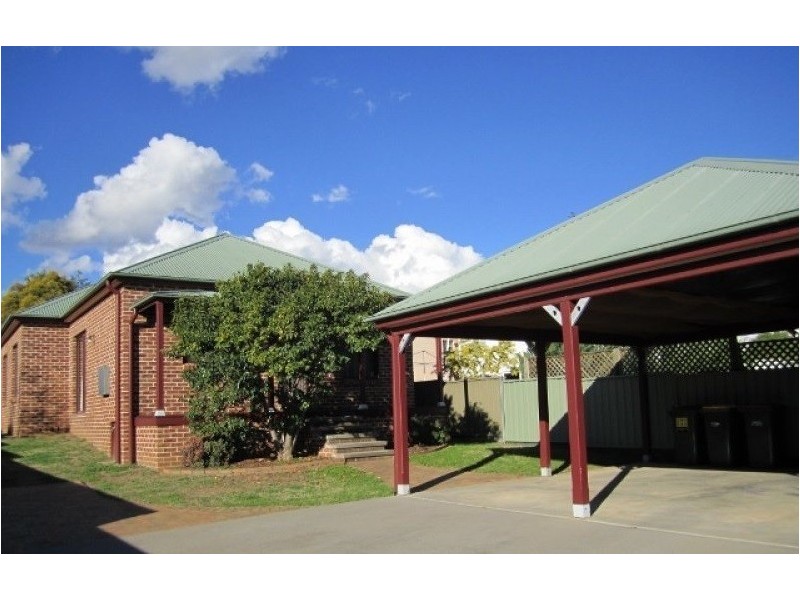 110a Denison Street, Tamworth NSW 2340